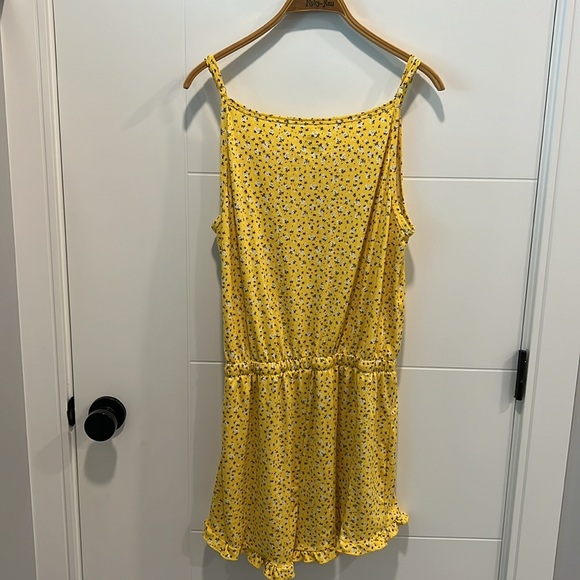 No boundaries, yellow floral, romper, size XL - Picture 8 of 10